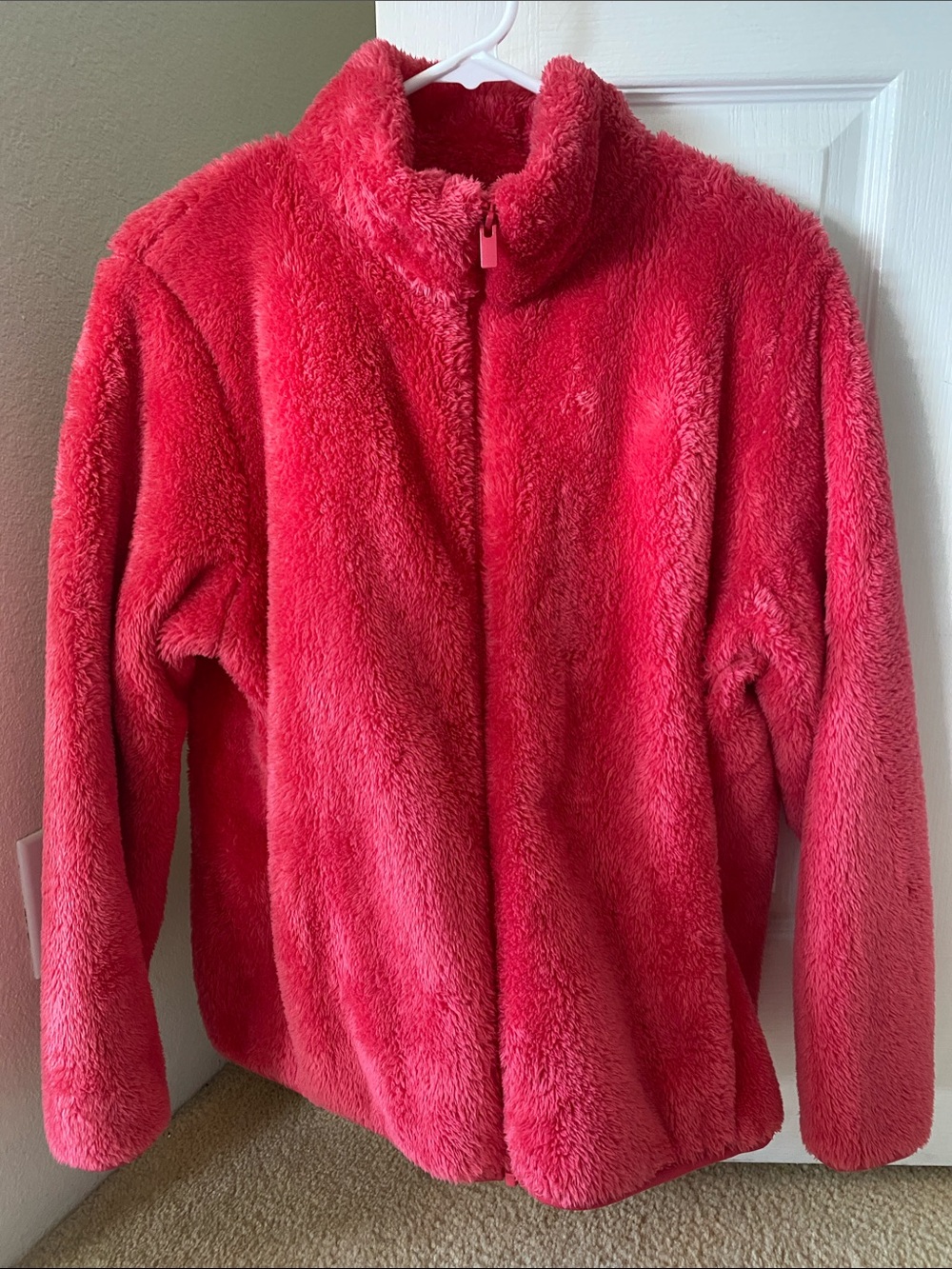 Uniqlo Cozy Teddy Zip-Up Jacket in Bright Coral Pink